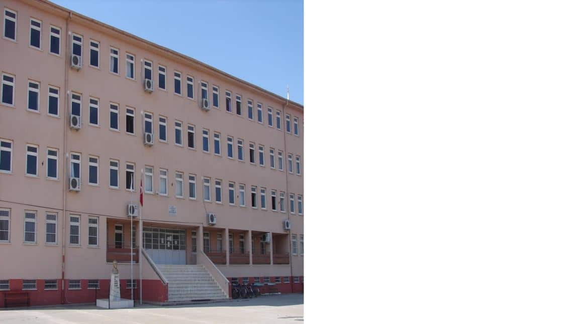 Sis Mesleki ve Teknik Anadolu Lisesi Fotoğrafı